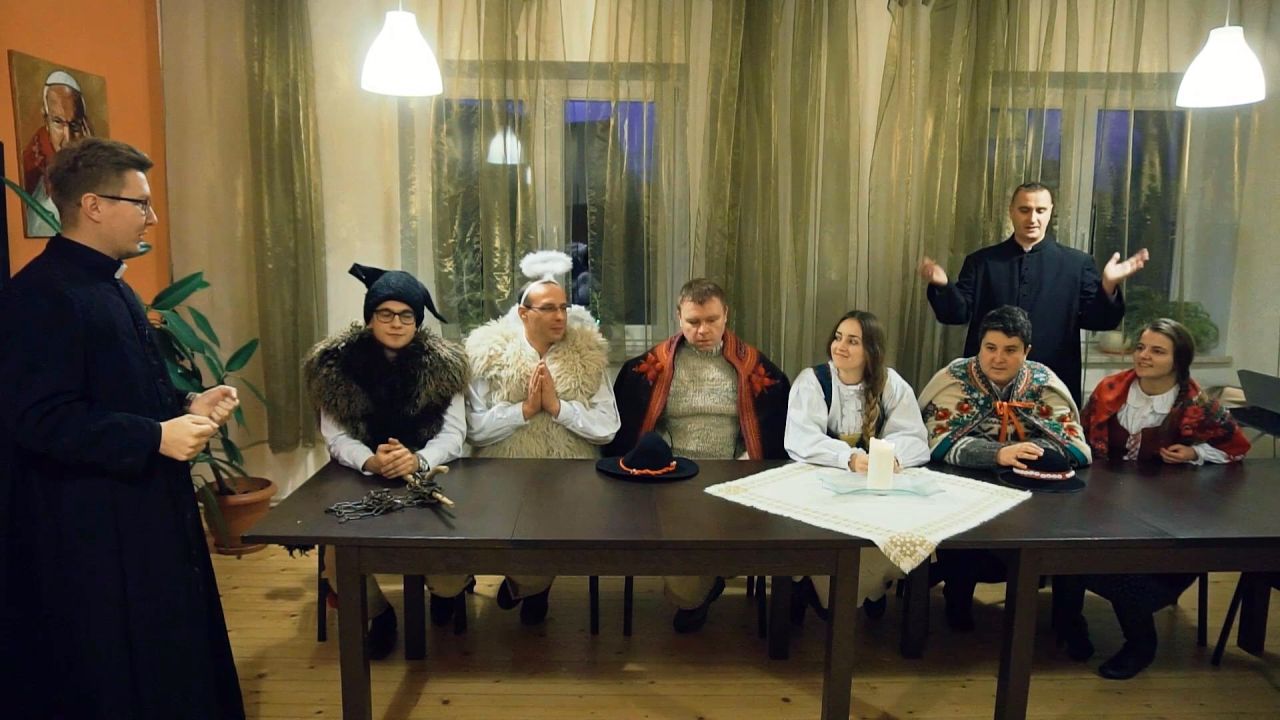 Opowieść Wigilijna 4