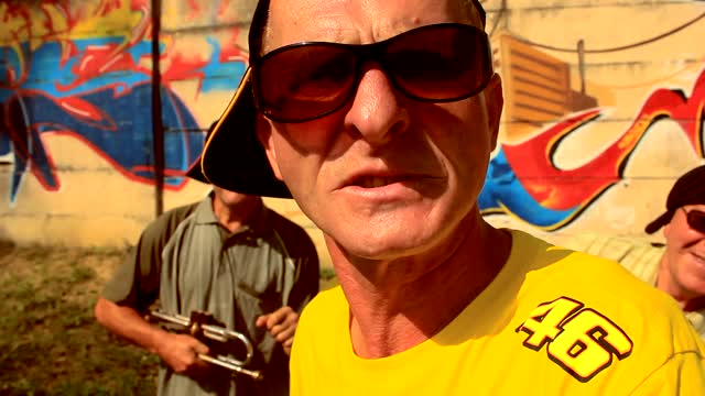 B.A.R. - Język młodzieżowy