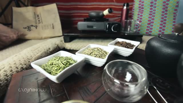 Parzenie zielonej herbaty